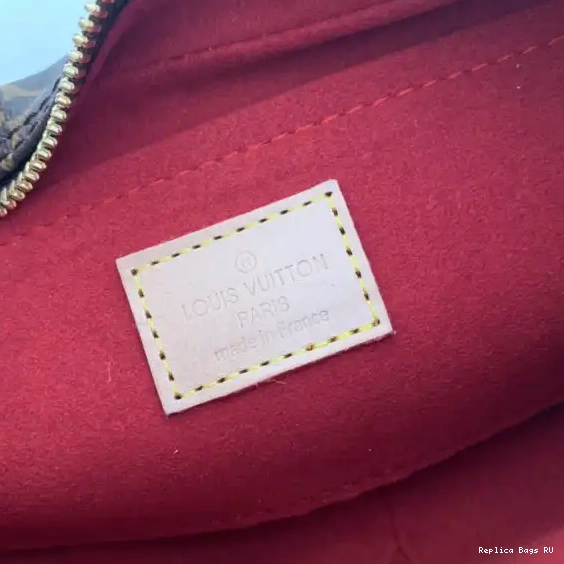 Affordable POCHETTE CROISSANT LOUIS VUITTON 0628